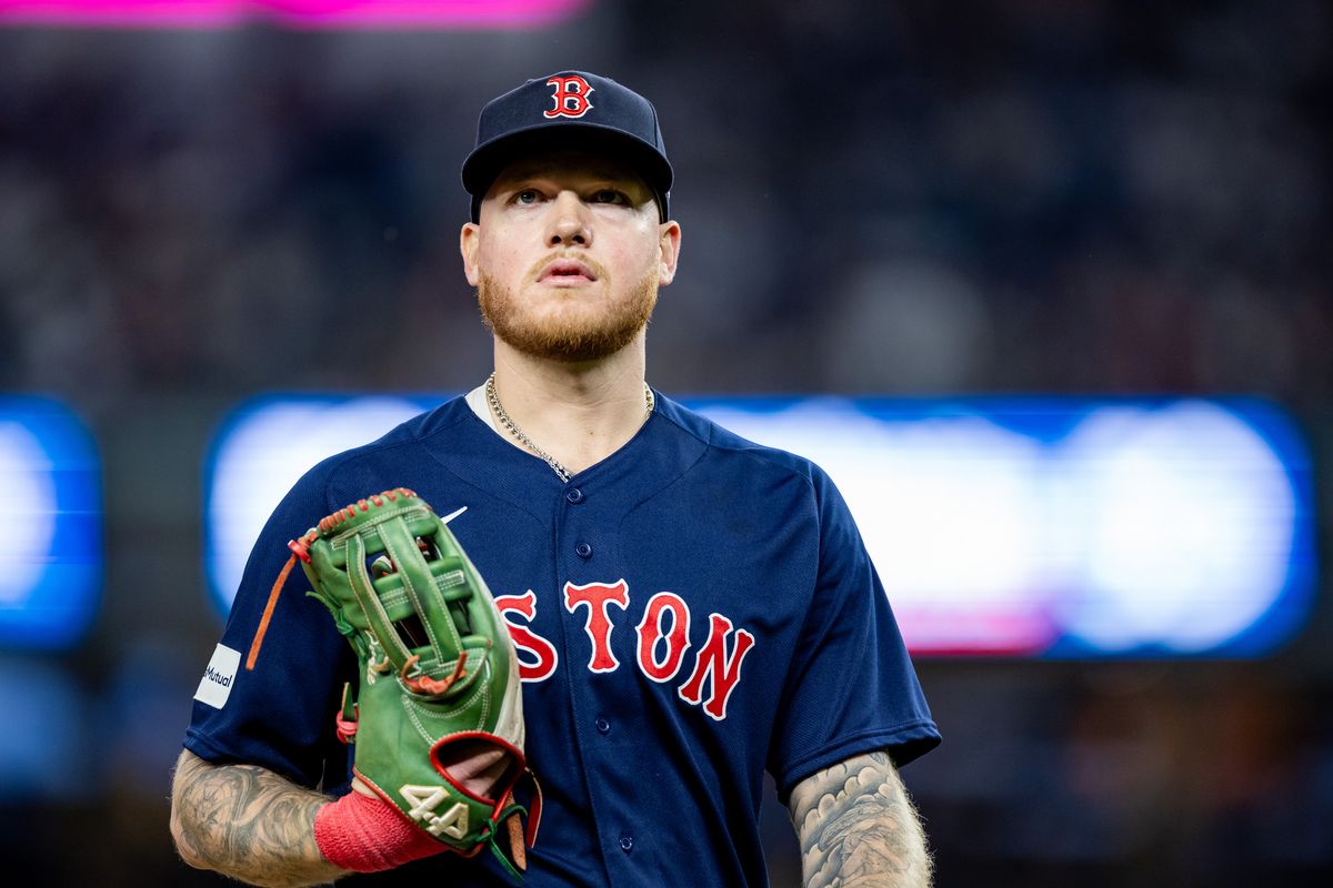 In rare Yankees-Red Sox trade, outfielder Verdugo goes to New York