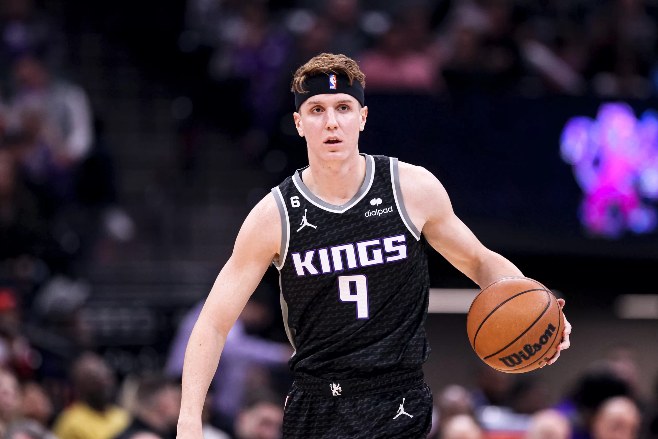 Kings’ Kevin Huerter Done for Season after Dislocating Shoulder - The ...