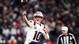 Drake Maye Sparks Fourth-Quarter Rally as Patriots Clinch Playoff Berth